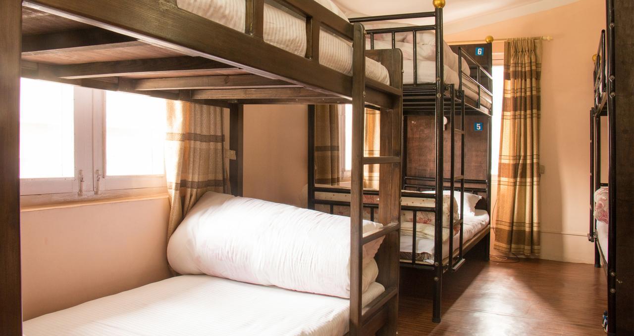 Hostel Himalaya Катманду Экстерьер фото