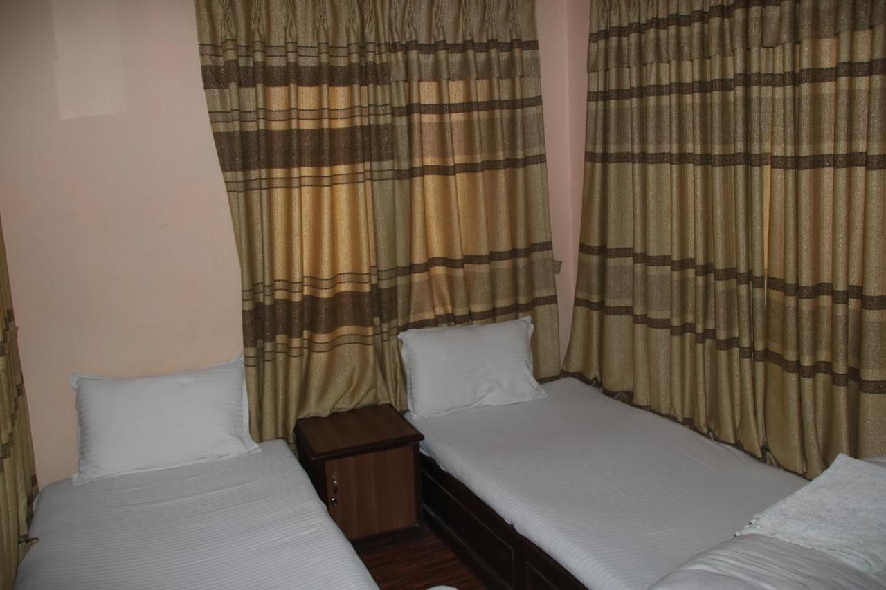 Hostel Himalaya Катманду Экстерьер фото