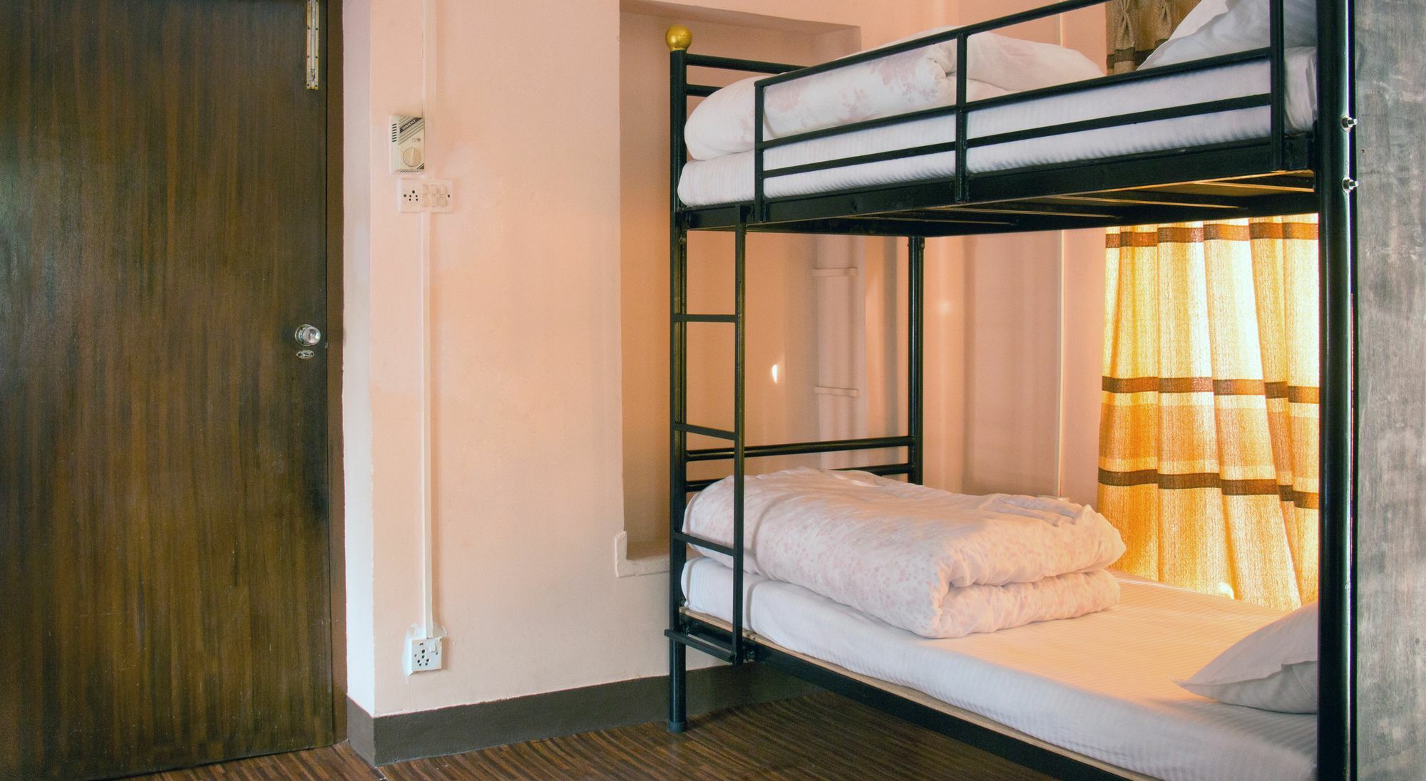 Hostel Himalaya Катманду Экстерьер фото